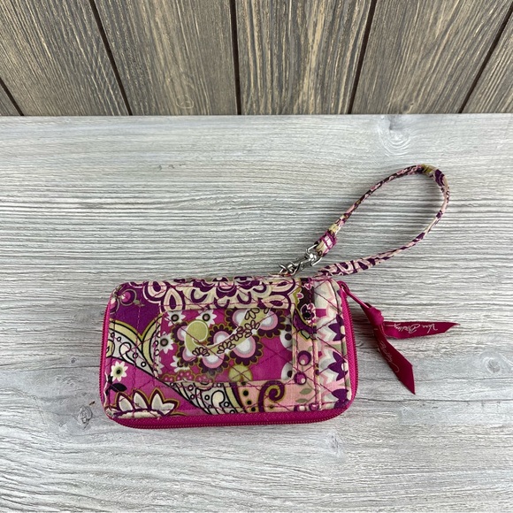Vera Bradley Retired Very Berry Paisley Wristlet ID Wallet - Picture 3 of 16